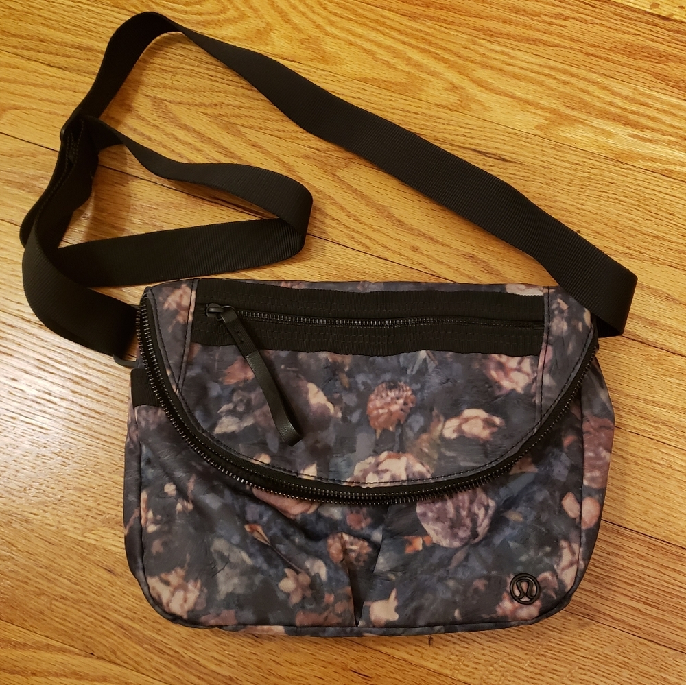 Lulu Lemon Crossbody Festival Bag